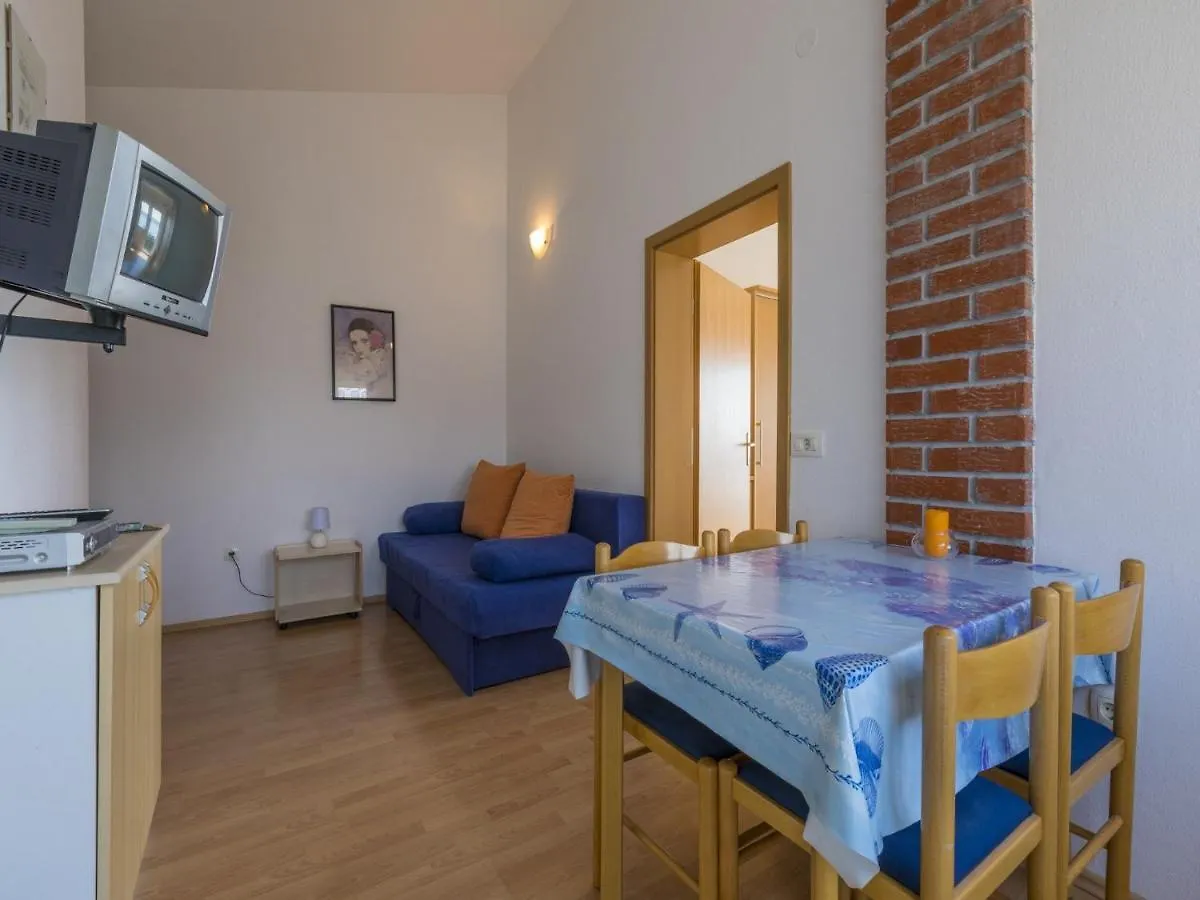 Apartments Maro Dramalj