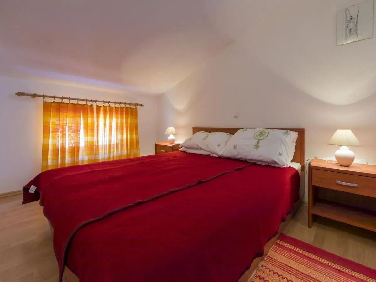 Apartments Maro