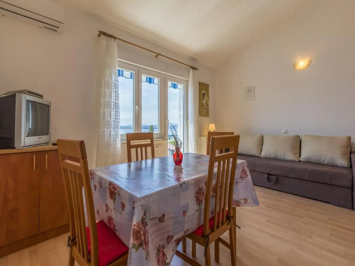Apartments Maro